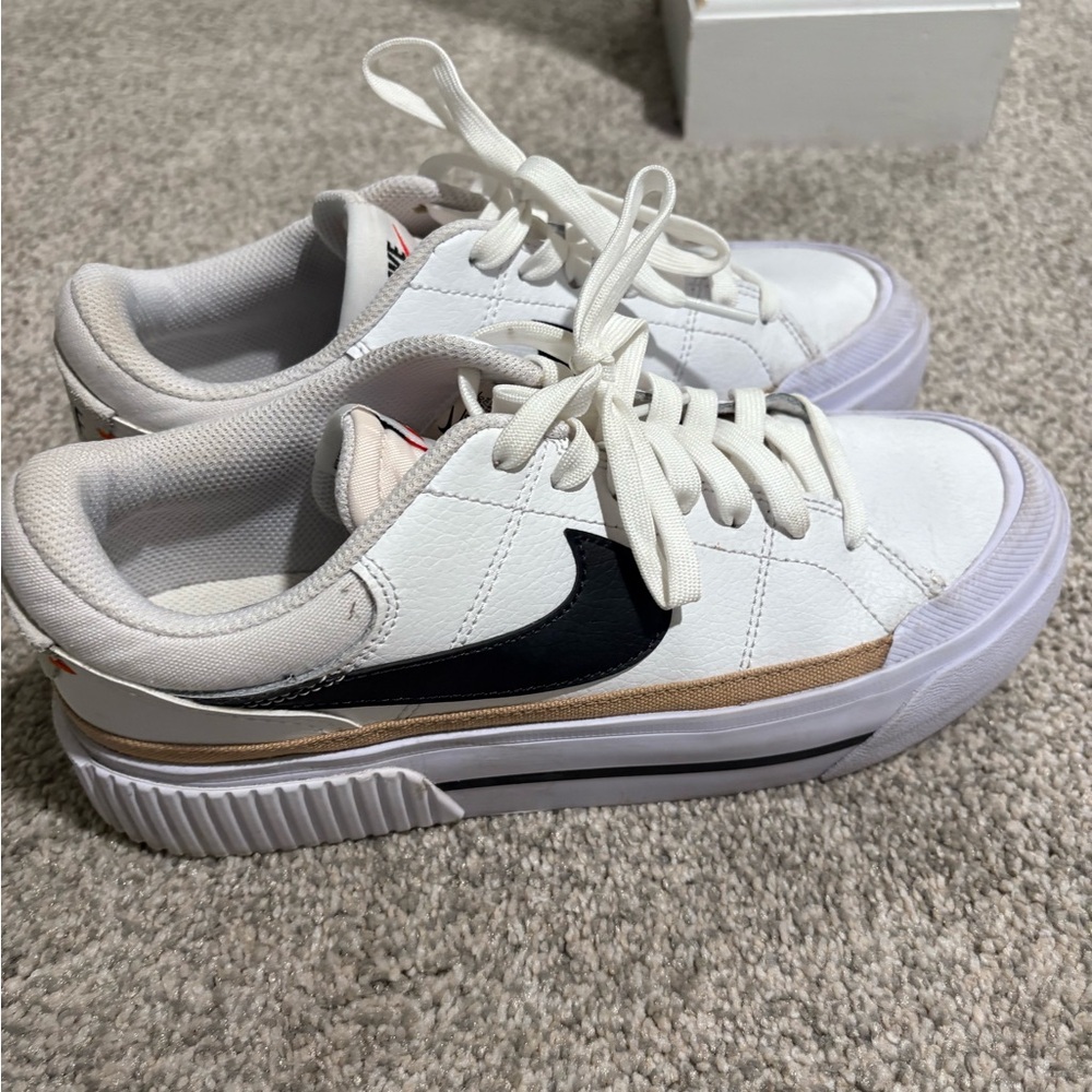 Nike White and Black Sneakers with Tan Accents